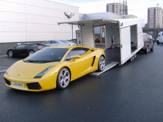 Delivery of Lamborghini Gallardo